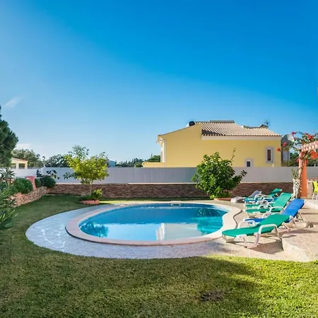 Paraiso Spacious And Central To Enjoy Best Beaches Ac Wifi Garden Pool Albufeira