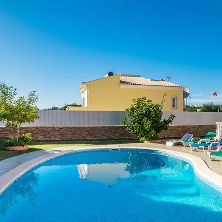 Paraiso Spacious And Central To Enjoy Best Beaches Ac Wifi Garden Pool *