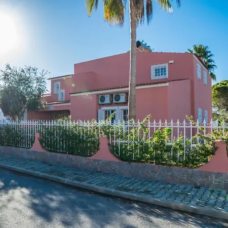 Willa Paraiso Spacious And Central To Enjoy Best Beaches Ac Wifi Garden Pool