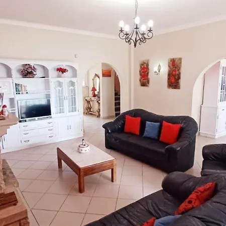 Villa Paraiso Spacious And Central To Enjoy Best Beaches Ac Wifi Garden Pool *