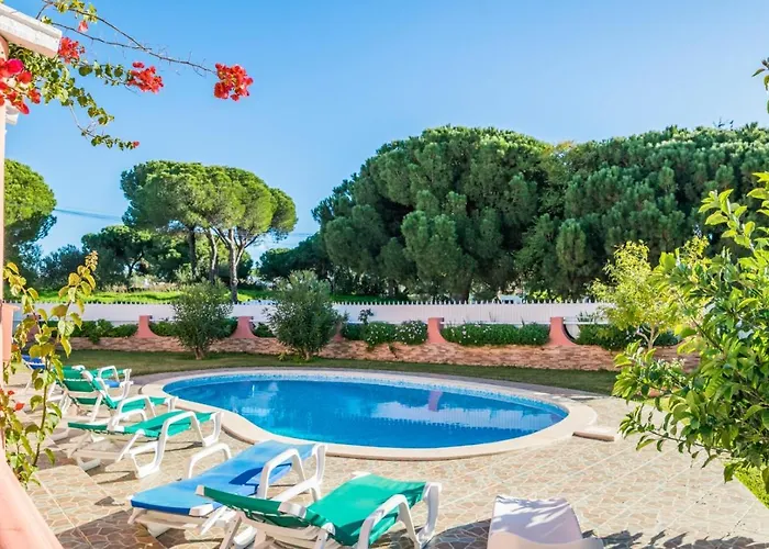 Villa Paraiso Spacious And Central To Enjoy Best Beaches Ac Wifi Garden Pool