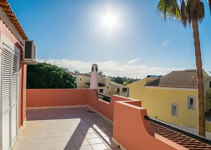 Paraiso Spacious And Central To Enjoy Best Beaches Ac Wifi Garden Pool Вилла