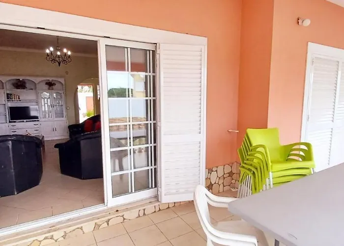 Paraiso Spacious And Central To Enjoy Best Beaches Ac Wifi Garden Pool Villa Albufeira