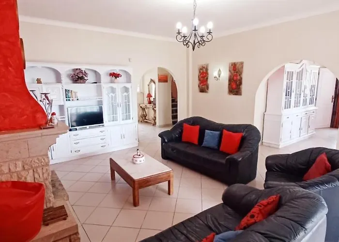 Villa Paraiso Spacious And Central To Enjoy Best Beaches Ac Wifi Garden Pool *