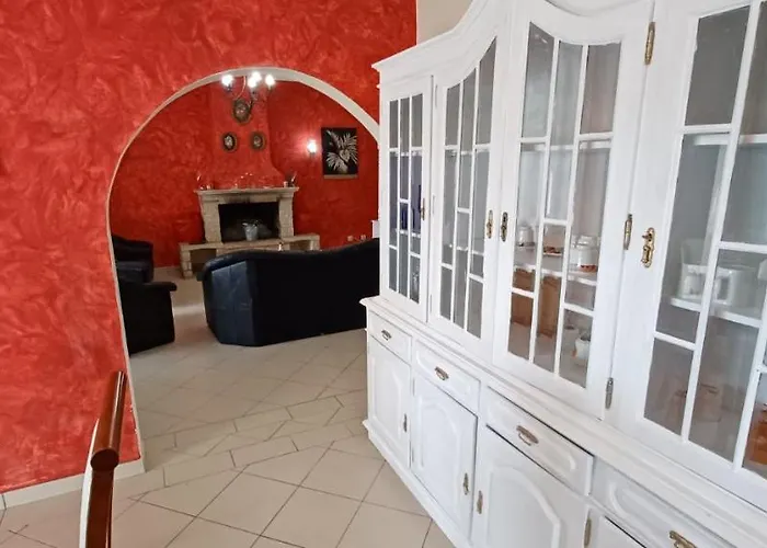 Paraiso Spacious And Central To Enjoy Best Beaches Ac Wifi Garden Pool Албуфейра