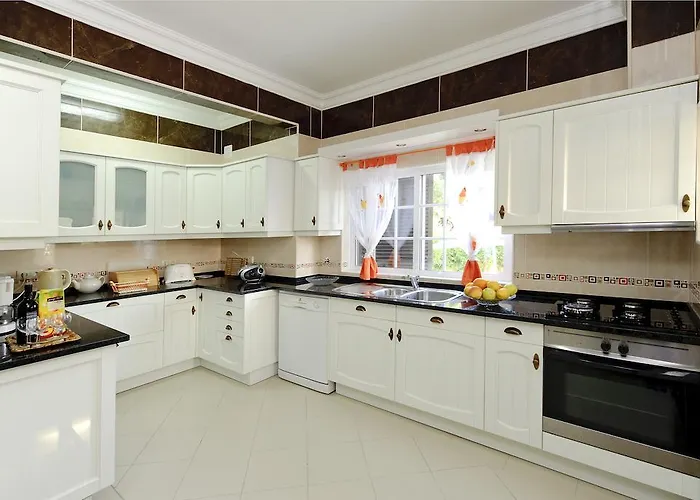 Villa Paraiso Spacious And Central To Enjoy Best Beaches Ac Wifi Garden Pool *