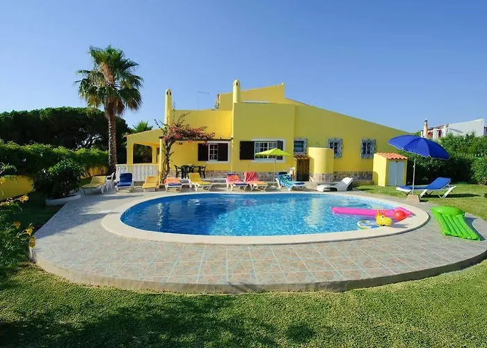 Paraiso Spacious And Central To Enjoy Best Beaches Ac Wifi Garden Pool